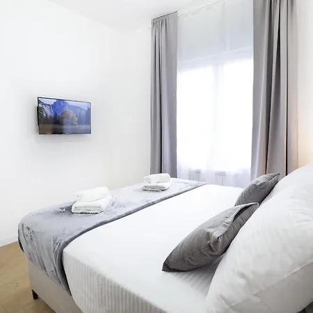 Airport Belgrade Apartment *